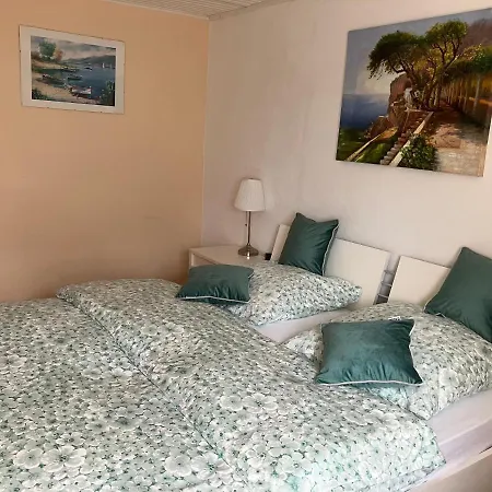 Apartment Im Gruenen Mit Balkon Herdecke
