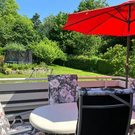 公寓 Im Gruenen Mit Balkon