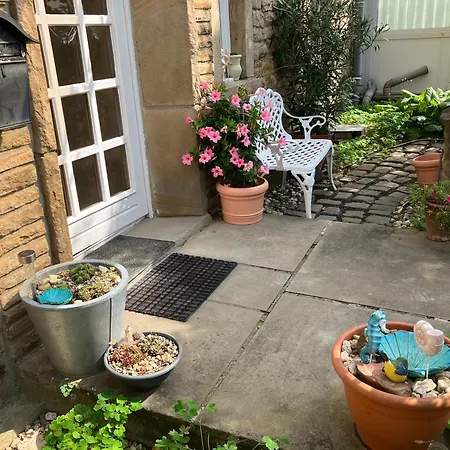 Im Gruenen Mit Balkon * 黑尔德克