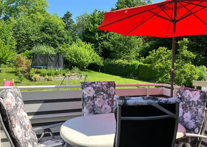 Lägenhet Im Gruenen Mit Balkon