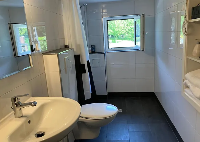 Appartement Im Gruenen Mit Balkon